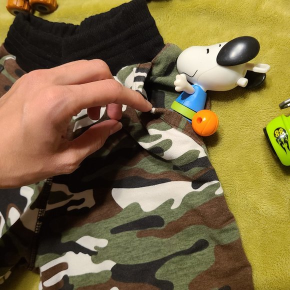 Boy's camo shorts soft and comfy - Picture 3 of 4